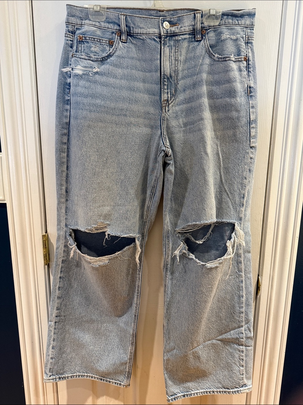 American Eagle Outfitters Light Wash Distressed Boyfriend Jeans